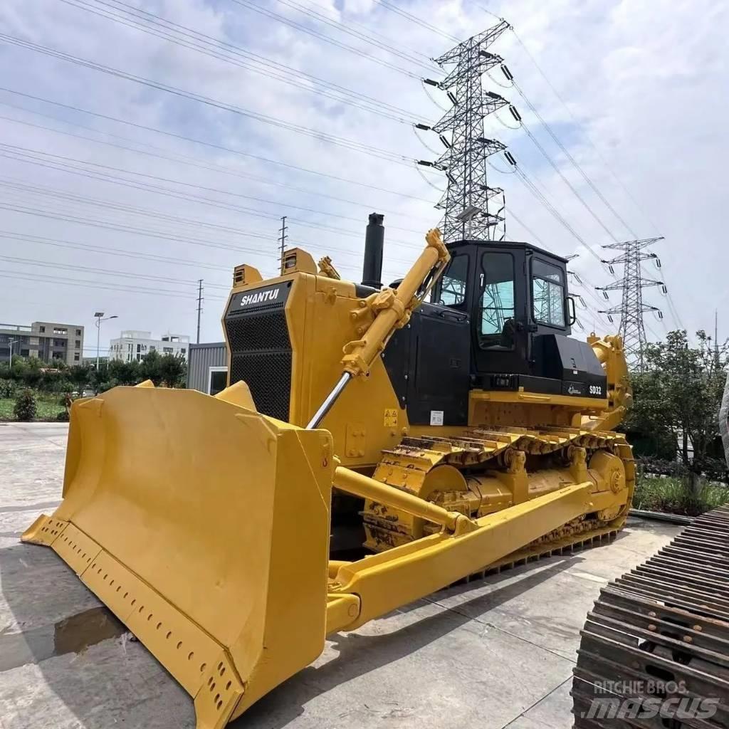 Shantui SD 32 بلدوزرات مجنزرة