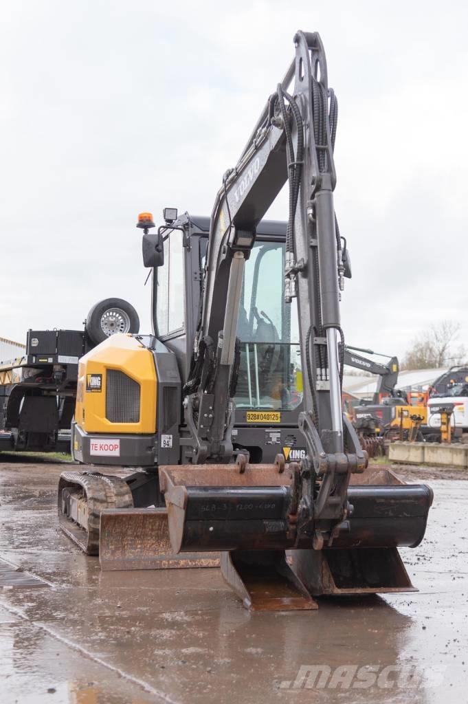 Volvo ECR 40 F حفارات زحافة