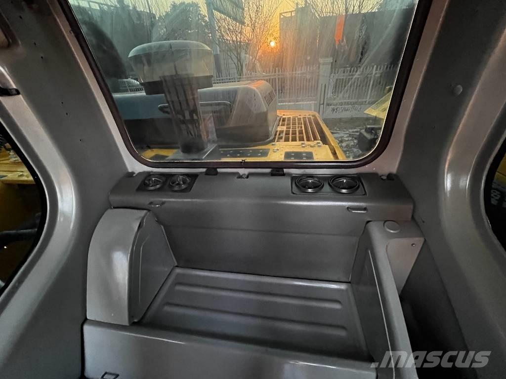 Komatsu PC270 حفارات زحافة