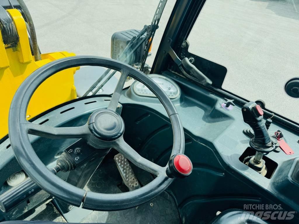 Terex 800L لوادر بعجل