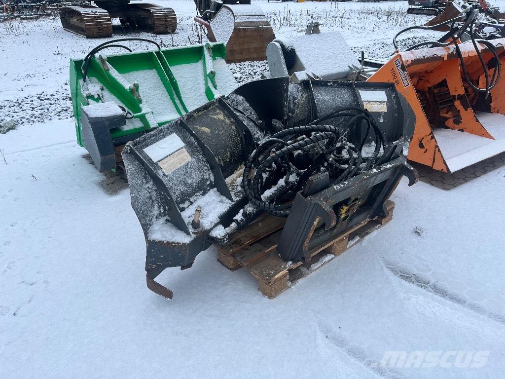 Uni-väg UV-220 كاسحات جليد