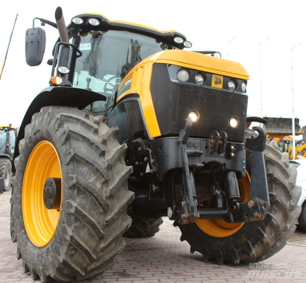 JCB Fastrac 4220 الجرارات