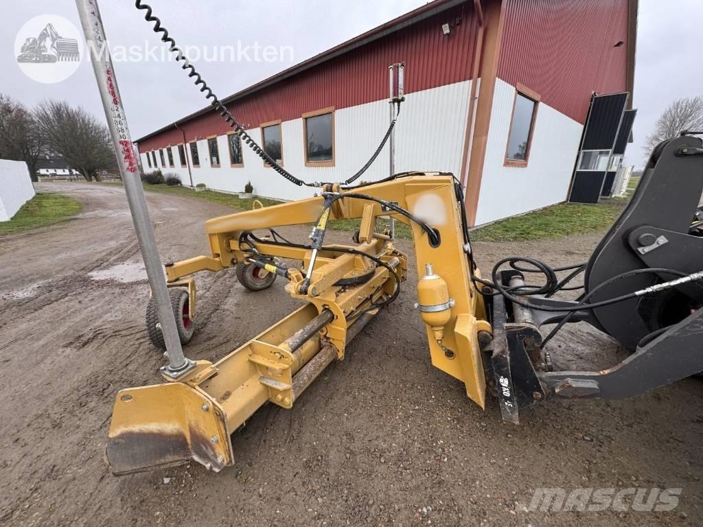 AP Twister lll 2600 معدات تمهيد الطرق