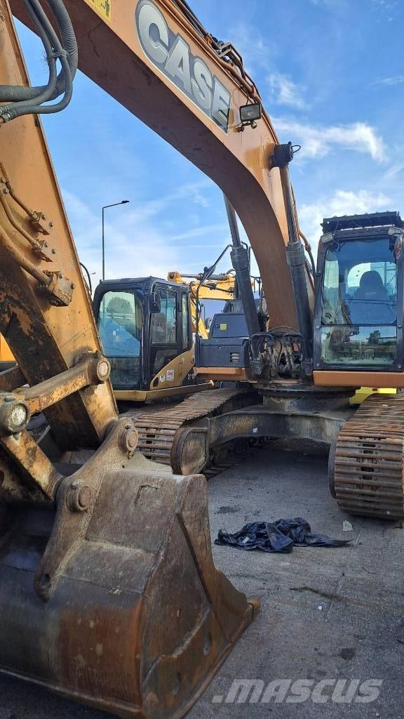 CASE CX 300 E حفارات زحافة