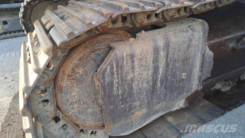 CASE CX 300 E حفارات زحافة