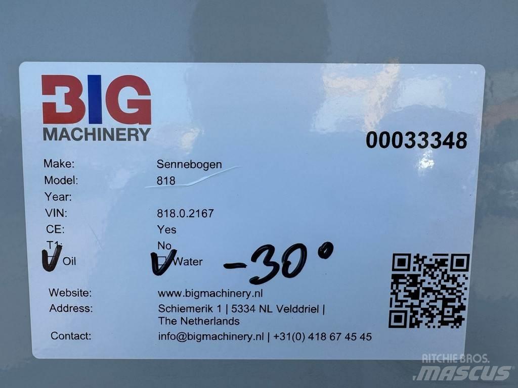 Sennebogen 818E حفارات بعجل