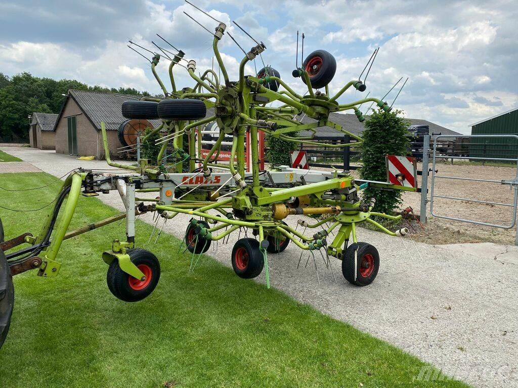 CLAAS volto 1050t مكابس وميبسات التبن