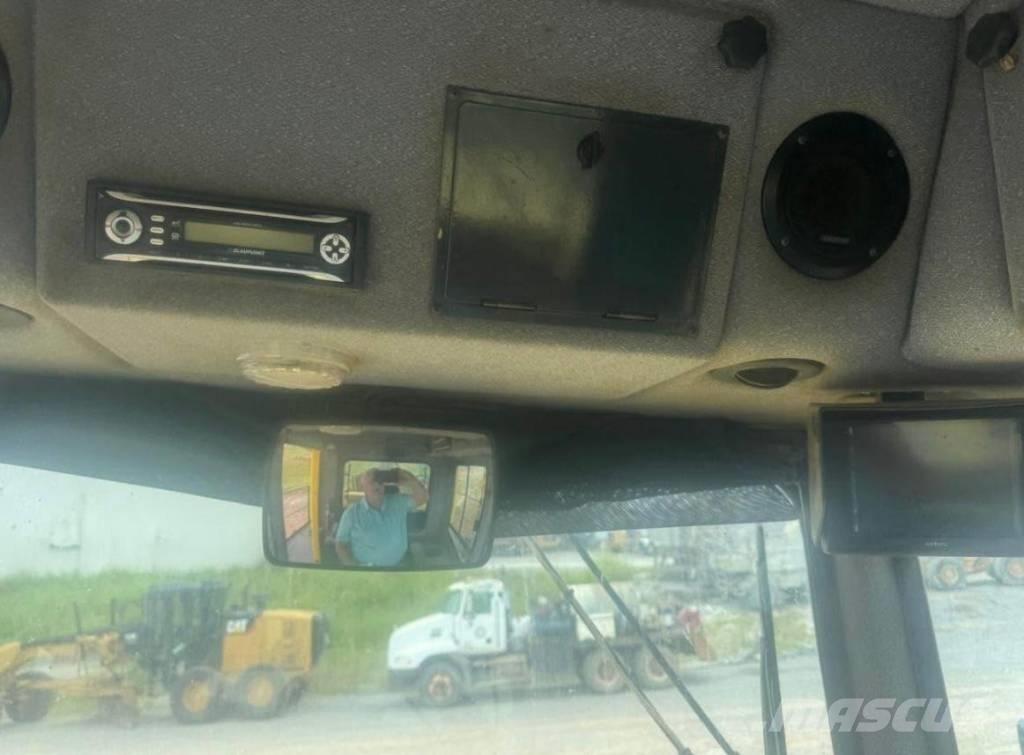 Bomag BC 1172  RB3 ضاغطات التربة