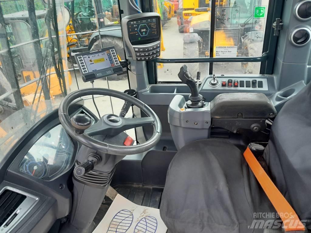 Hyundai HL 940 لوادر بعجل