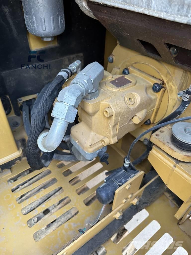 CAT 305.5 E2 حفارات صغيرة أقل من 7 طن (حفارات صغيرة)