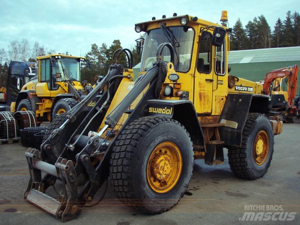 Volvo BM L 70 لوادر بعجل