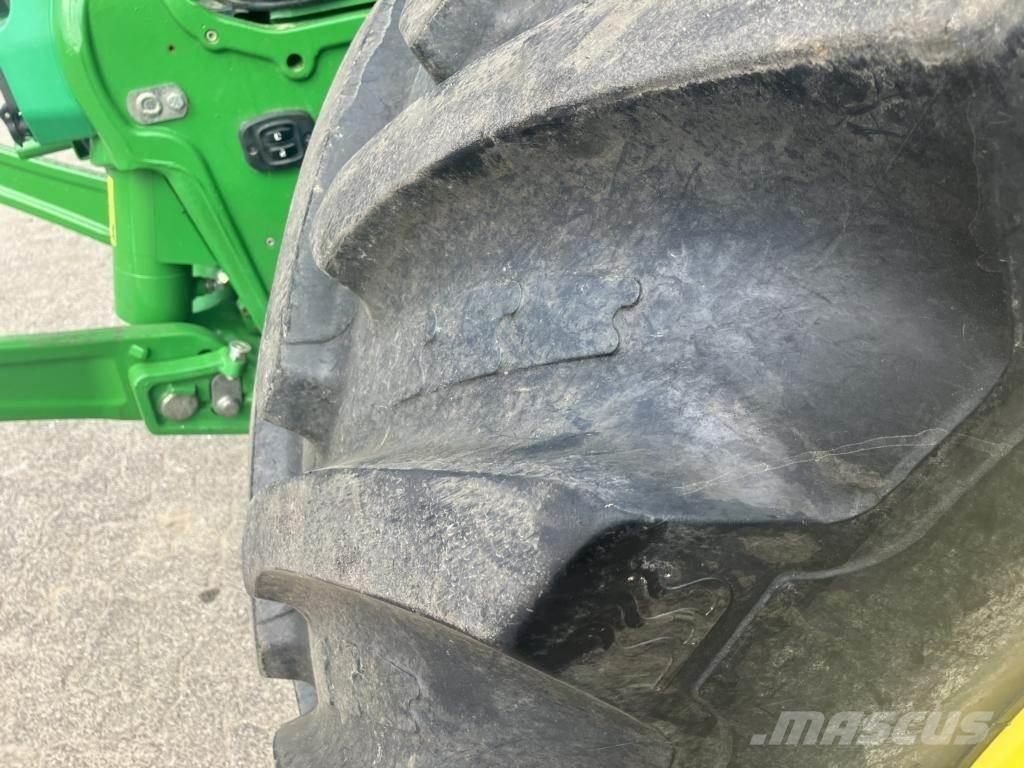 John Deere 6250R الجرارات