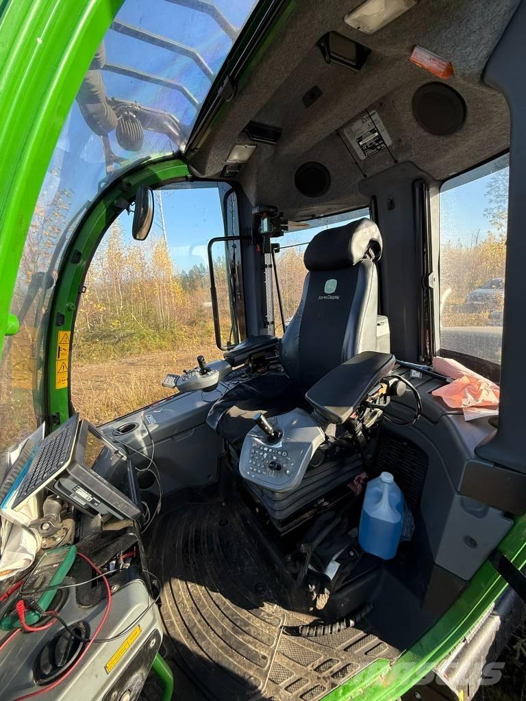 John Deere 1070 E حصادات