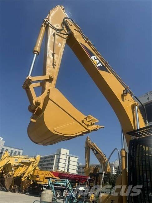 CAT 320 C L حفارات زحافة