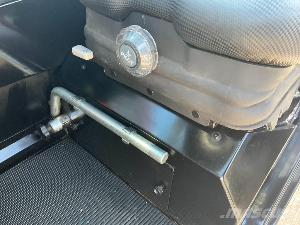 Manitou ULM 412 H مناولات متداخلة