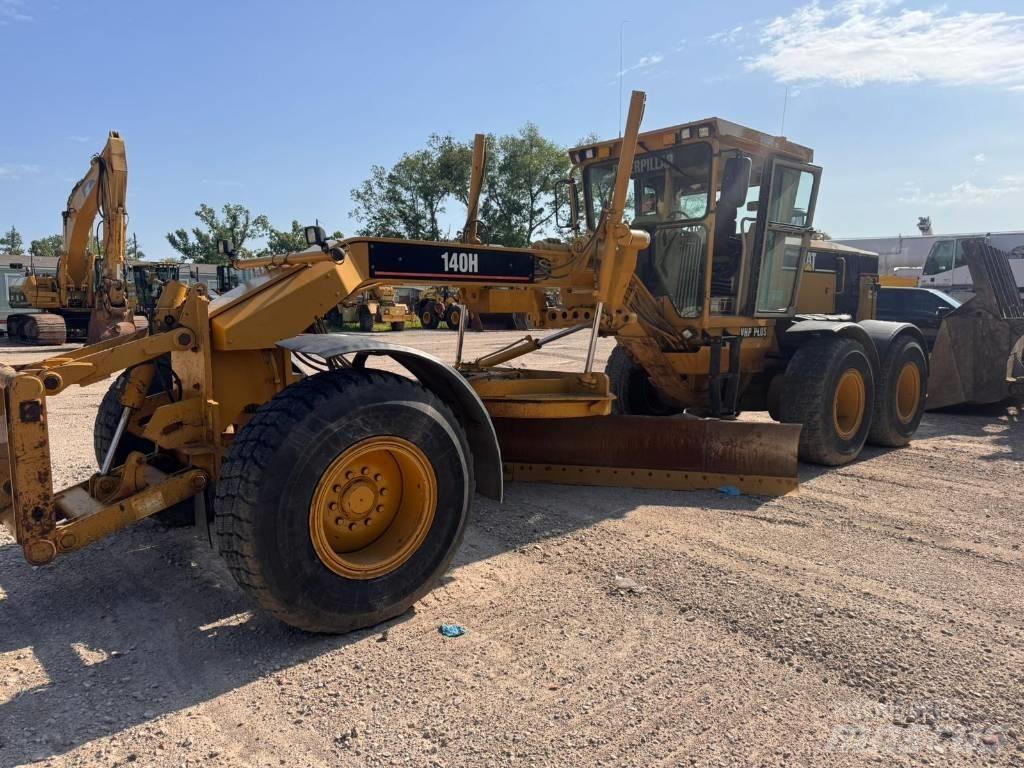 CAT 140 H معدات تمهيد الطرق