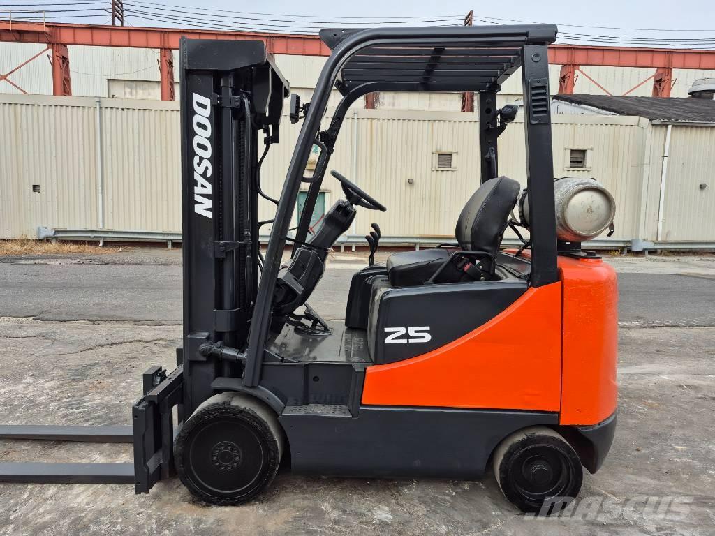 Doosan GC 25 E شاحنات ذات رافعات شوكية - أخرى