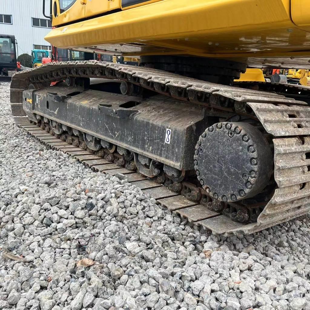 Komatsu PC 240 حفارات زحافة