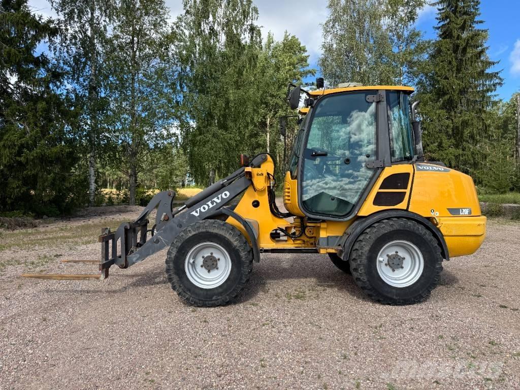 Volvo L 20 F لوادر بعجل