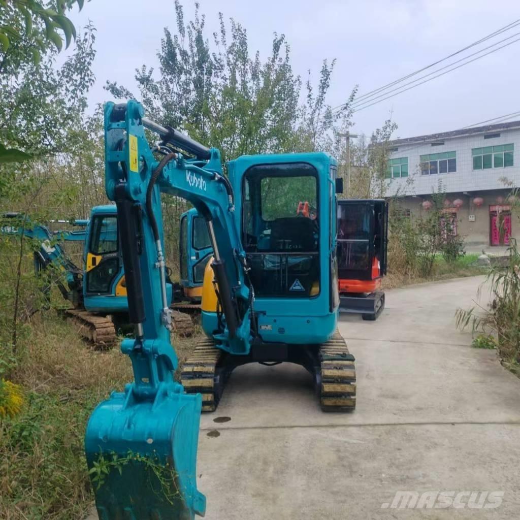 Kubota 30 حفارات صغيرة أقل من 7 طن (حفارات صغيرة)
