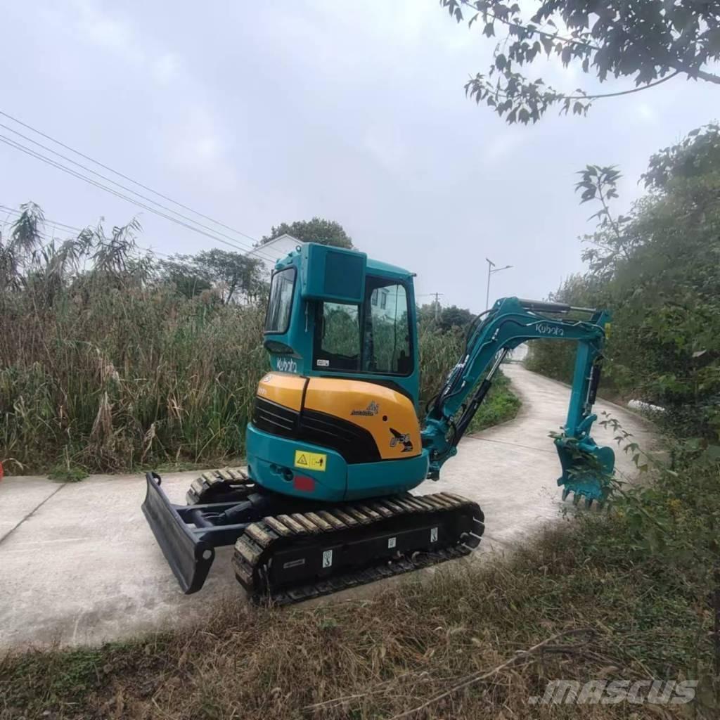 Kubota 30 حفارات صغيرة أقل من 7 طن (حفارات صغيرة)