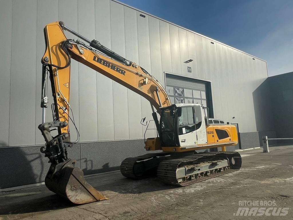 Liebherr R 926 LC حفارات زحافة