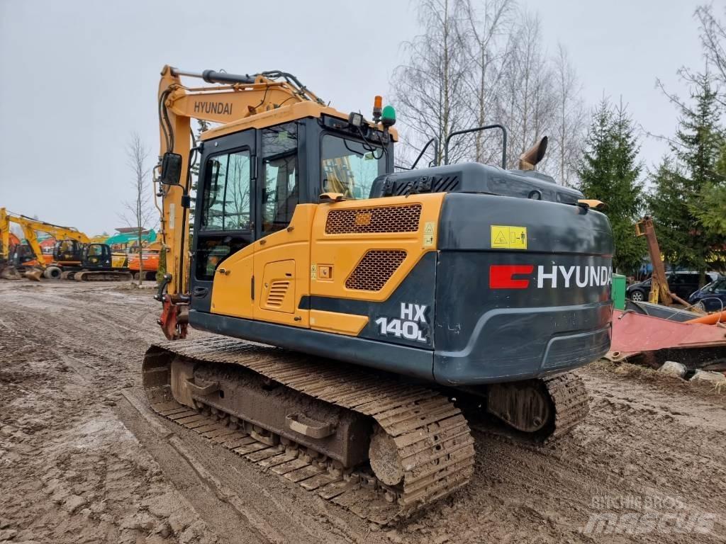 Hyundai HX 140 L حفارات زحافة