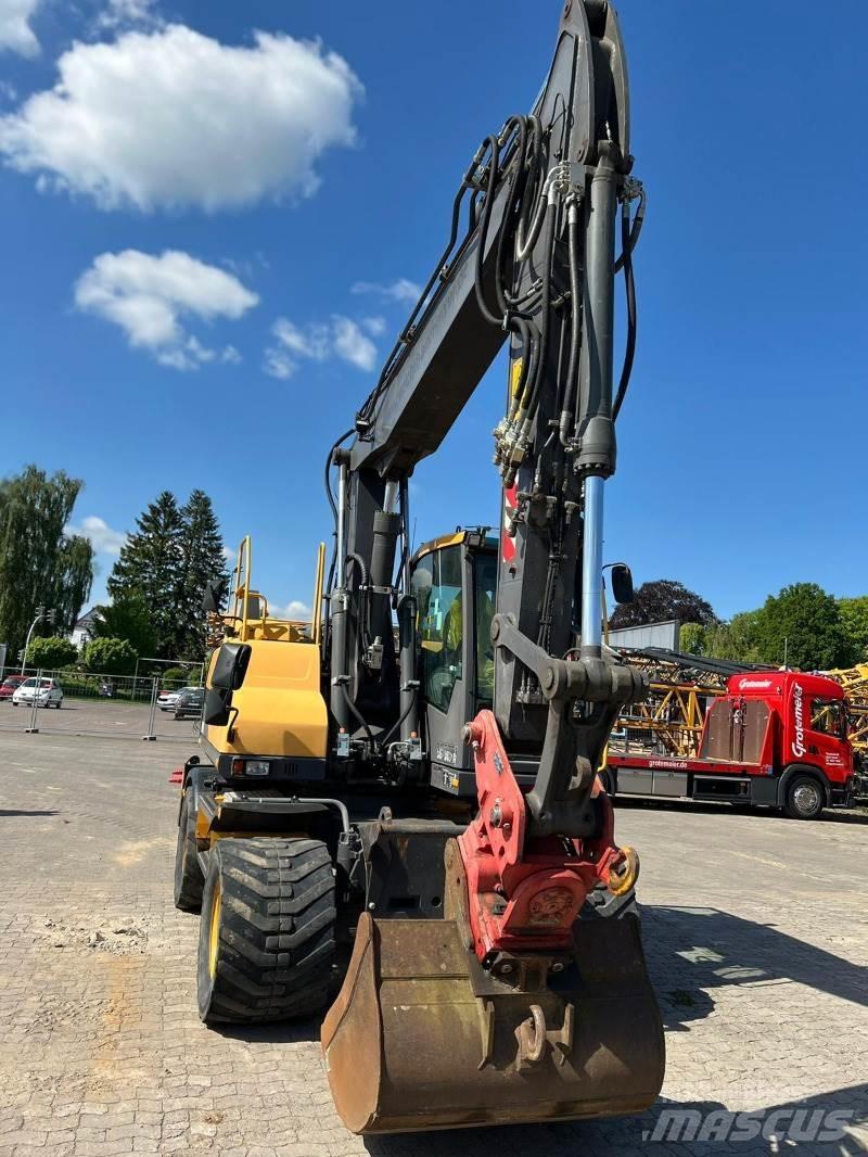 Volvo EW 160 D حفارات بعجل