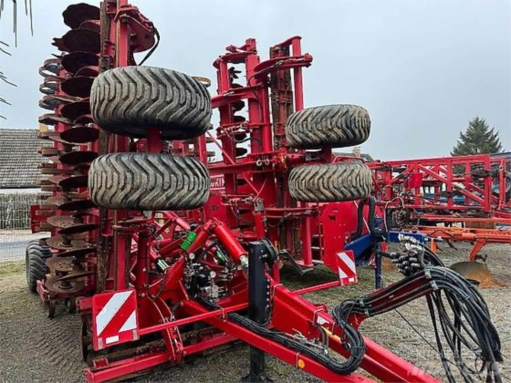 Horsch Joker 8RT زحافات ساحقة