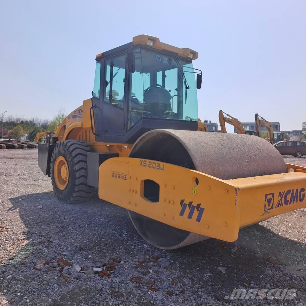 XCMG XS 203 J مداحل أحادية الأسطوانة