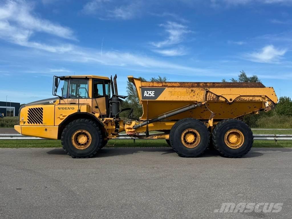 Volvo A25E ساحبات مفصلية