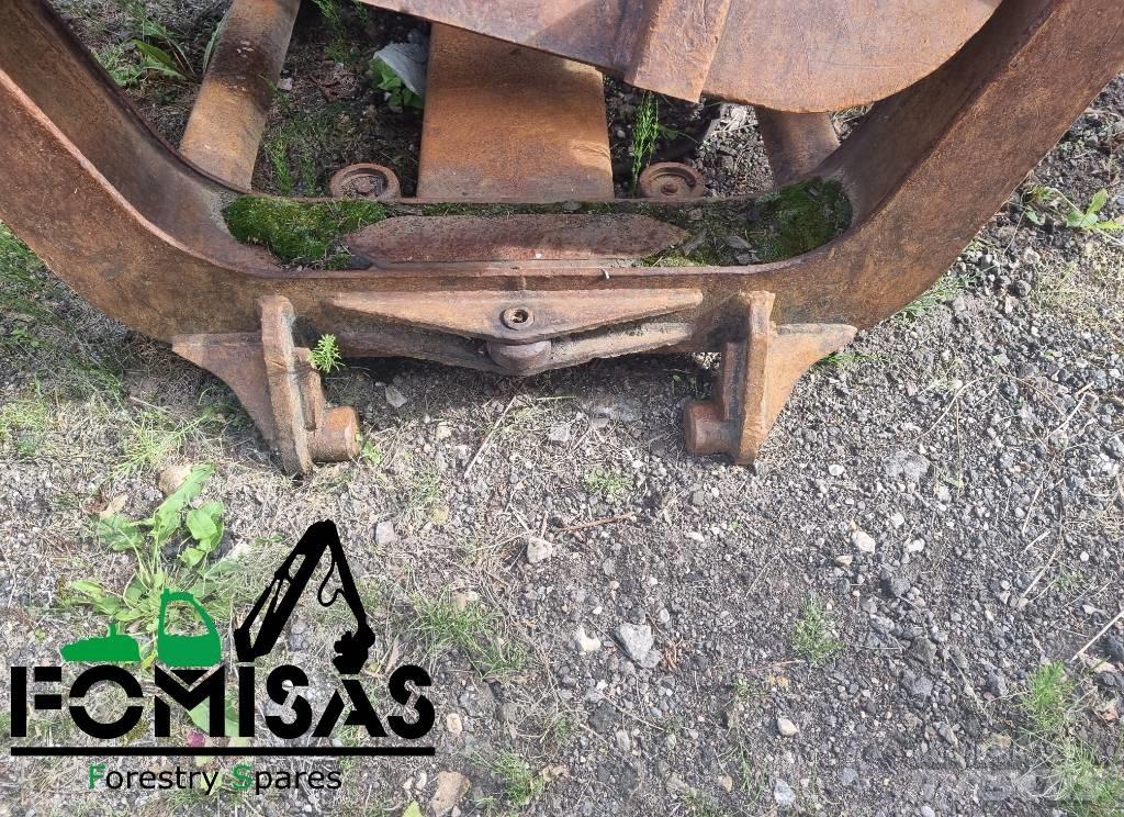 Valmet 840.2 Bunks رافعات شحن