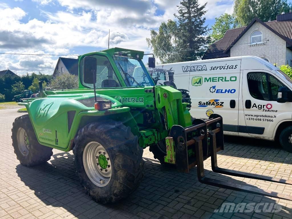 Merlo P 40.7 CS معدات مناولة لأغراض الزراعة