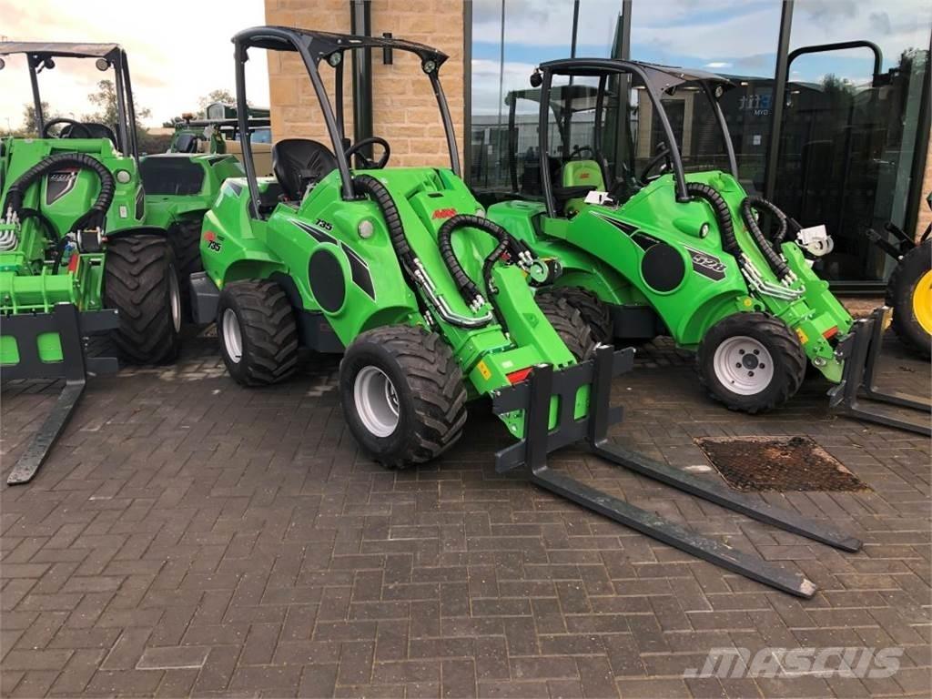 Avant 735 لوادر بعجل