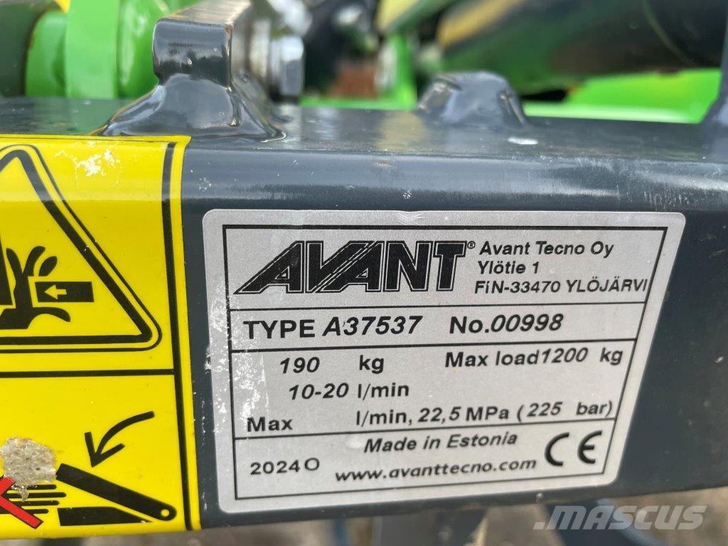 Avant A3757 ماكينات زراعية أخرى