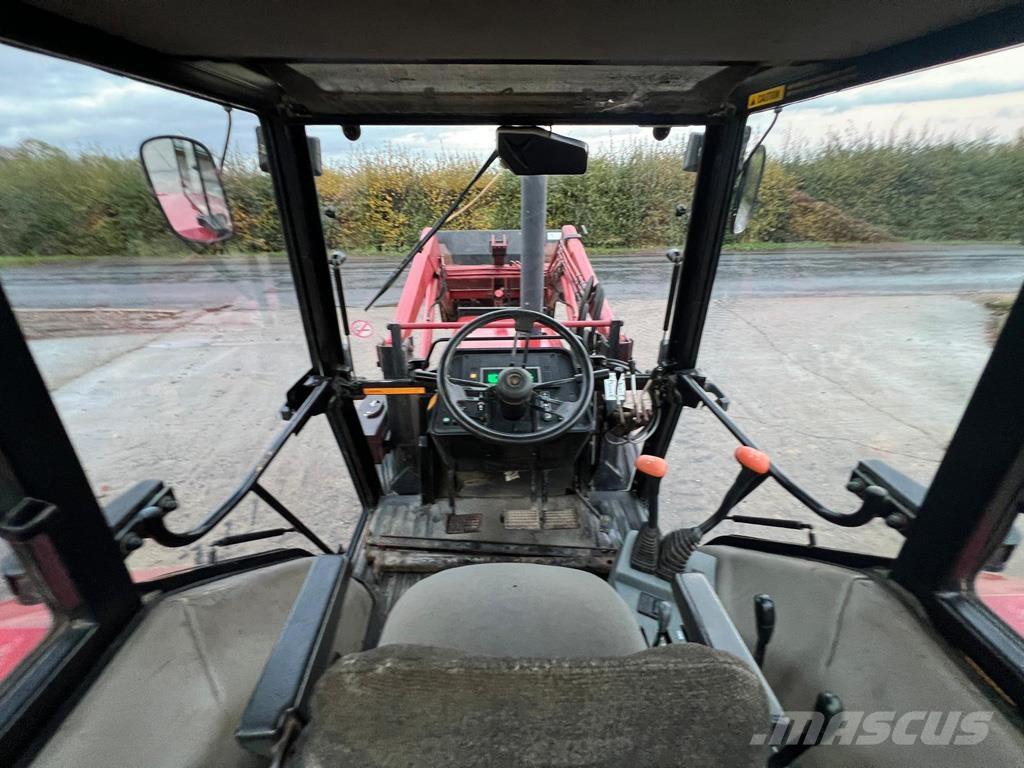 CASE 4210 الجرارات