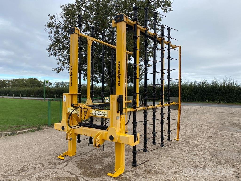 Claydon STRAW جزازات وأغطية المراعي