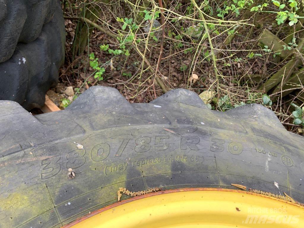  FRONT WHEELS الإطارات والعجلات والحافات