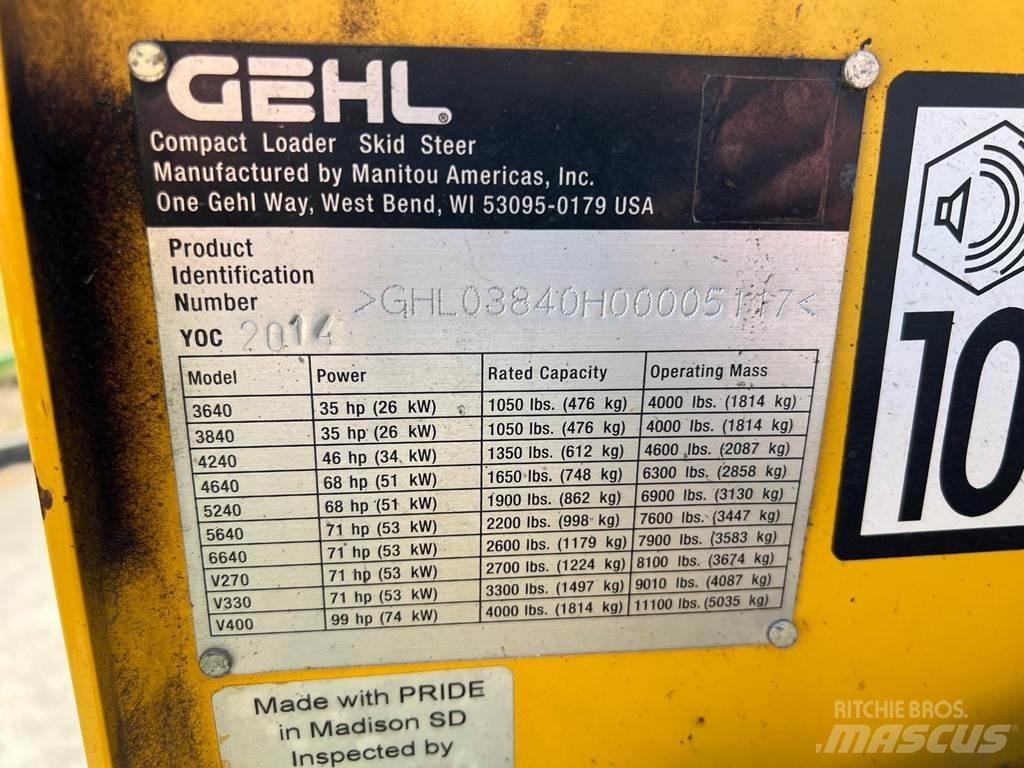 Gehl 3840 لوادر انزلاقية التوجيه