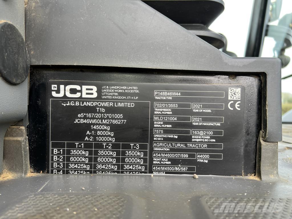 JCB 4220 FASTRAC الجرارات