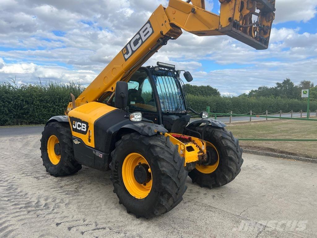 JCB 541-70 معدات مناولة لأغراض الزراعة
