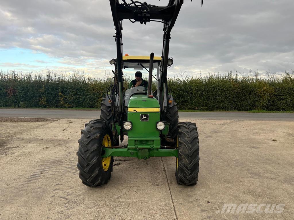 John Deere 2650 الجرارات