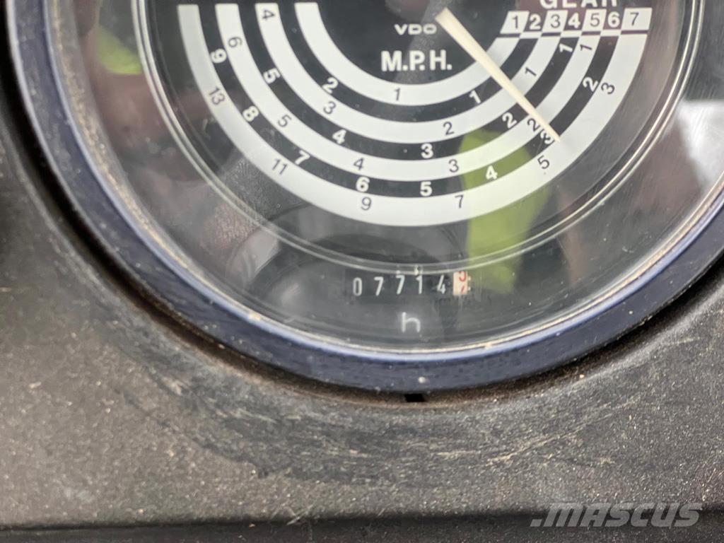 John Deere 2650 الجرارات