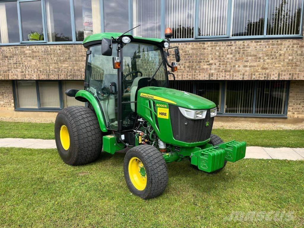 John Deere 4066R جرارات مدمجة