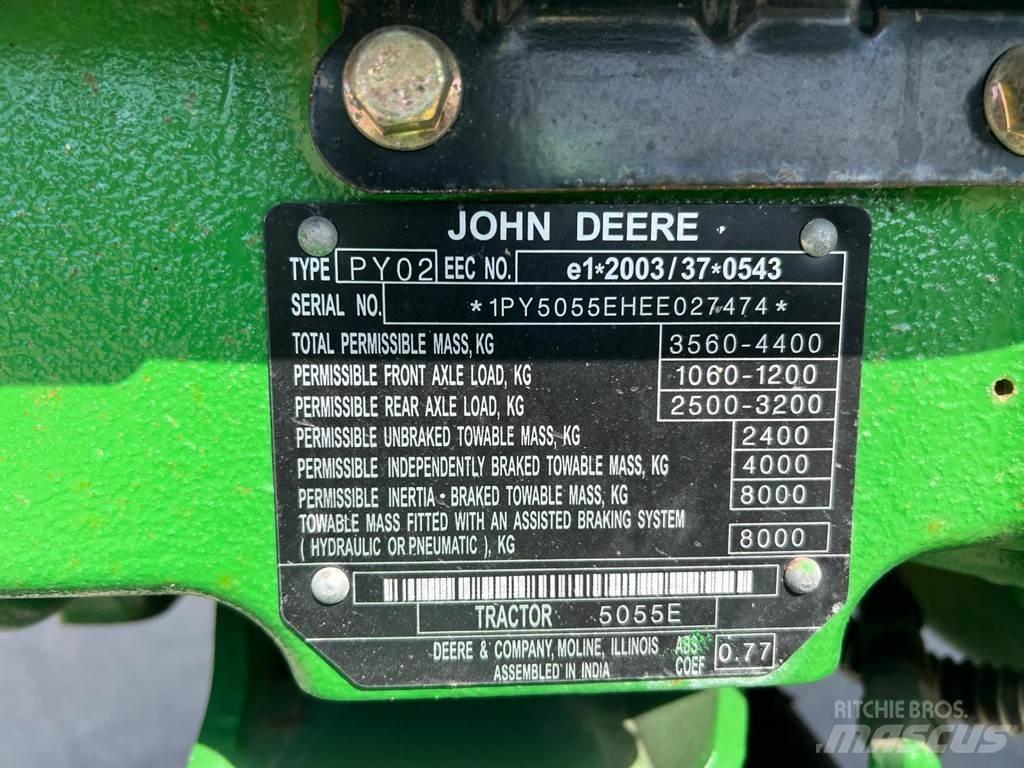 John Deere 5055E الجرارات