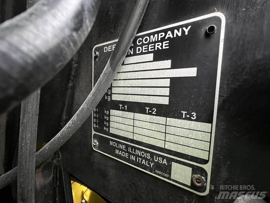 John Deere 5105GN الجرارات