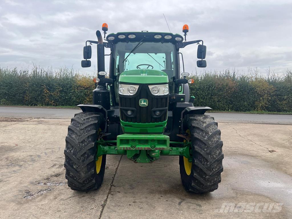 John Deere 6135R الجرارات