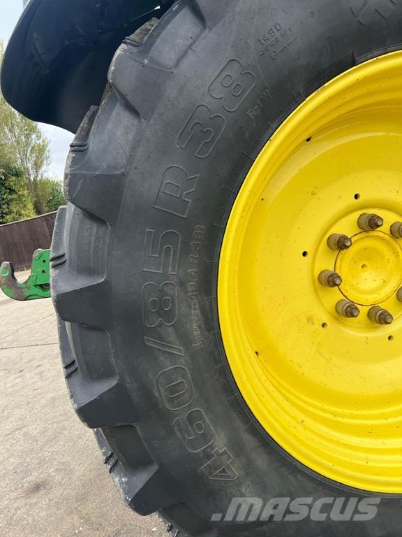 John Deere 6135R الجرارات