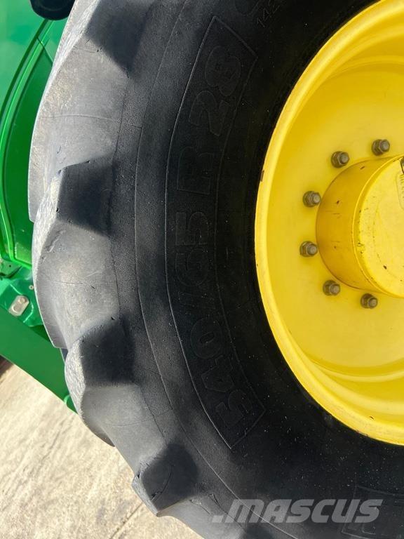 John Deere 6150R الجرارات