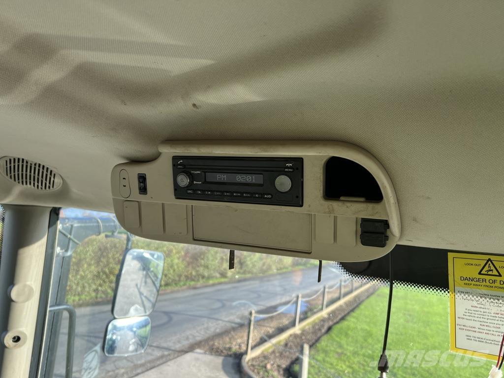 John Deere 6175R الجرارات